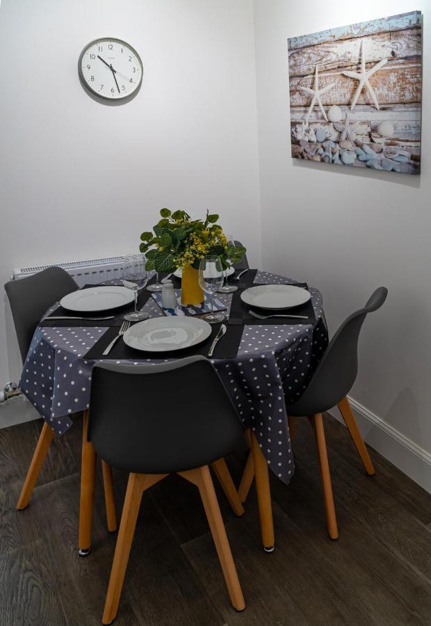 The Old Paint Shop Apartment - Centrally Situated Анструтер Экстерьер фото